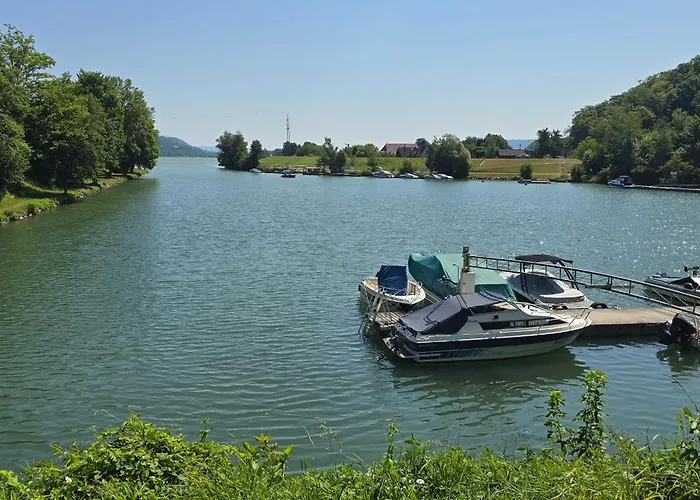 Apartment, 3375 Krummnussbaum An Der Donau Apartament