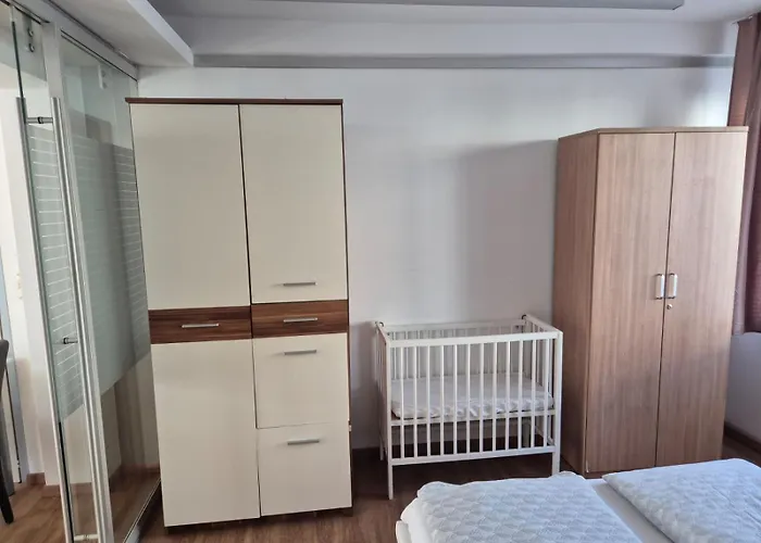 Apartment, 3375 Krummnussbaum An Der Donau